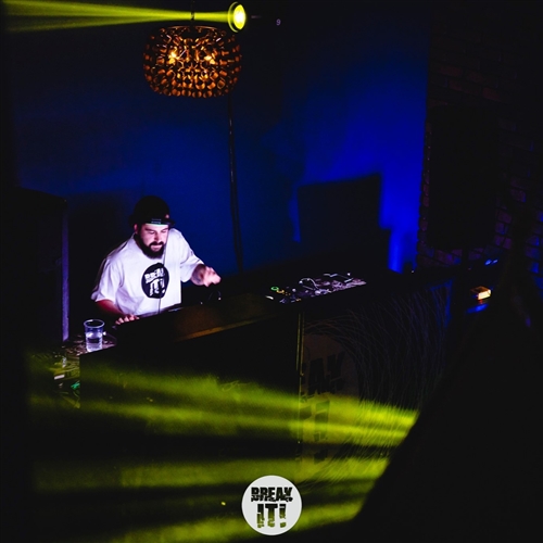 BREAK IT! 39 Warm Up