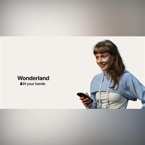 DIVADLO ZA ZRKADLOM / WONDERLAND (PERFORMANCE)