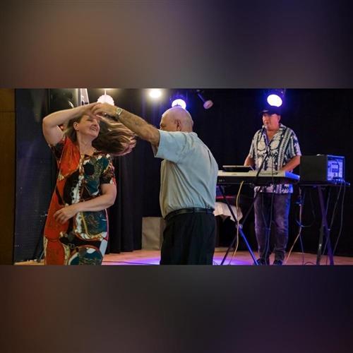 NESTARNÚCE MELÓDIE