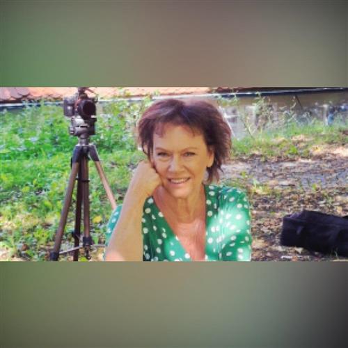MUSIC MOMENTS - ADRIENA BARTOŠOVÁ