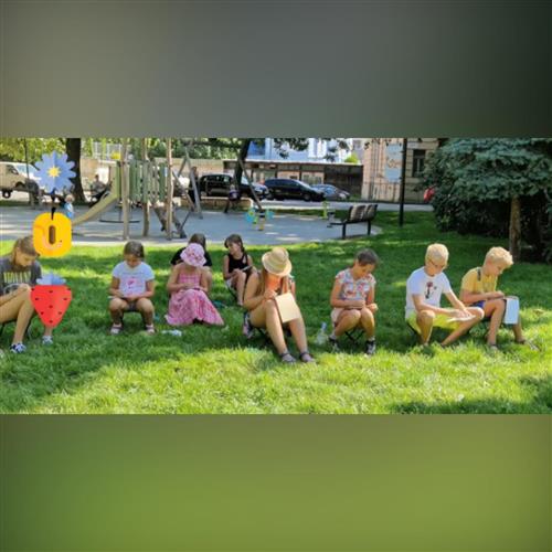 SZUŠ - Výtvarný ateliér Ladon: Lovci tieňov