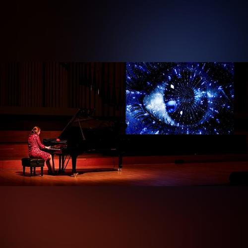 Natalia Sklarenko: Klavírny koncert s projekciou